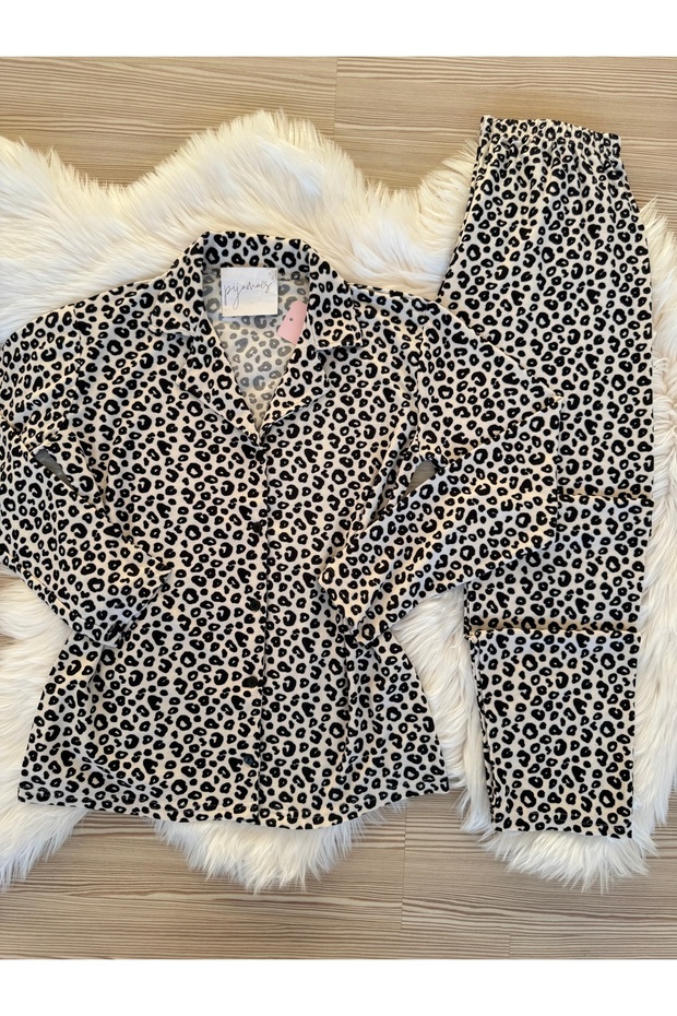 Leopar Desenli Süet Gömlek Yaka Uzun Kol Pijama Takımı - 8