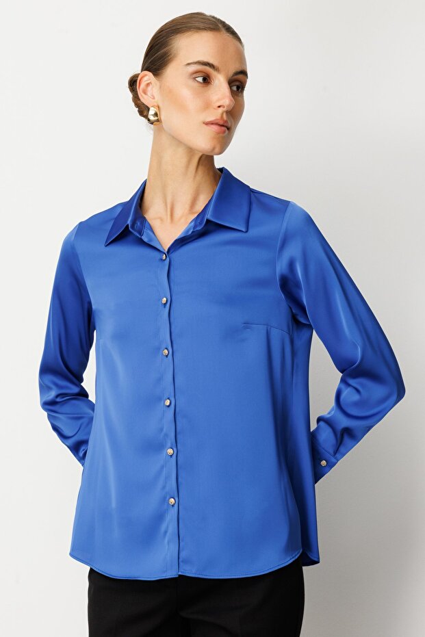 قميص ساتان بأزرار أمامية - 2