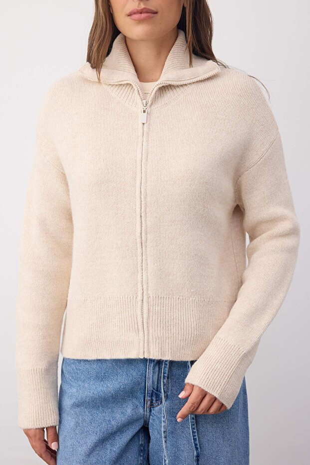 Wardrobe Essentials Taş Yumuşak Dokulu Geniş Kalıp Fermuarlı Triko Hırka | TWOAW26HI00092 - 3