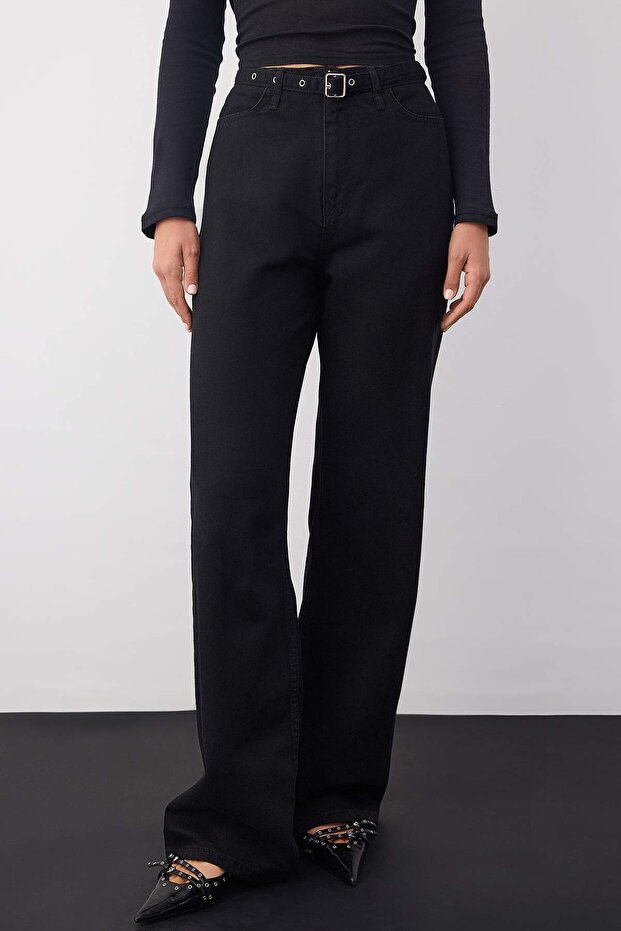 Wardrobe Essentials Siyah Yüksek Bel Kuş Gözü Detaylı Kemerli Wide Leg Palazzo Jeans TWOAW26JE00098 - 3