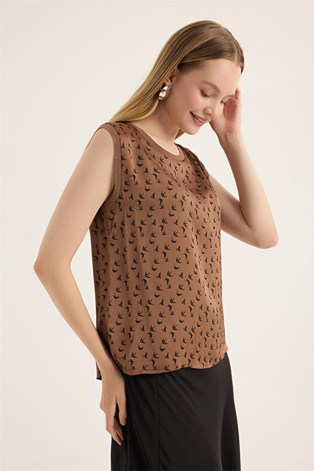 بلوزة بطبعة الحمام - 3