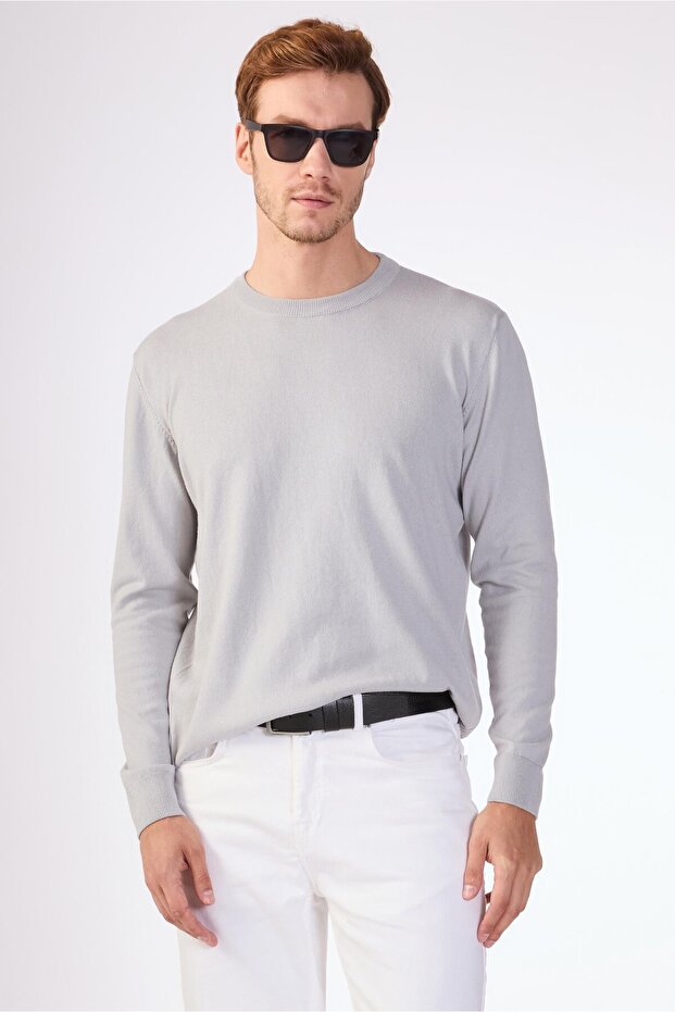 Gray Crew Neck 100% Cotton Solid Color Slim Fit Men's Knitwear