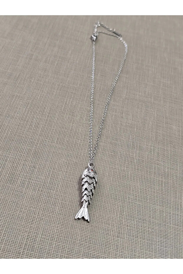 قلادة السمكة الفضية - 2