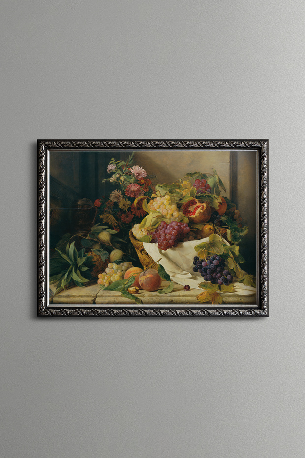 Still Life مع الفواكه والزهور - إطار منقوش عتيق