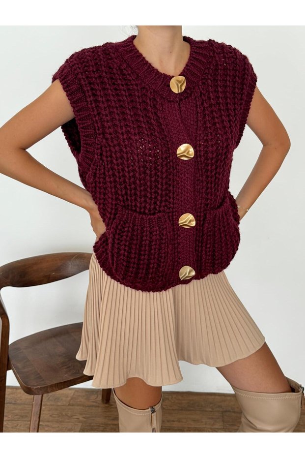 Gold Buttoned Pocketed Bellor Knitwear Vest Claret Red