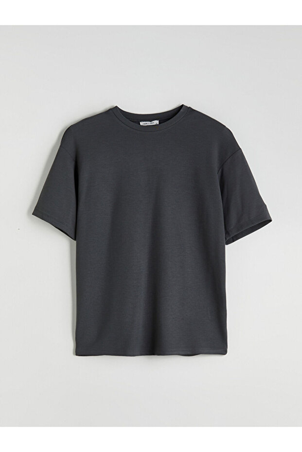 Λαμπερές επιλογές από το Shining Store |   Ανδρικό μπλουζάκι με λαιμόκοψη - 1