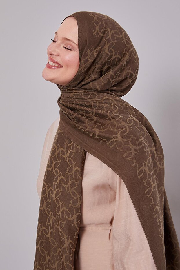 شال غرازيا بنمط هندسي كاكي - 2