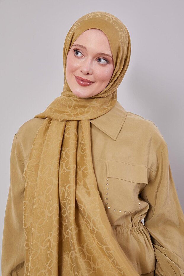 شال جرزيلا بنمط هندسي أخضر زيتي