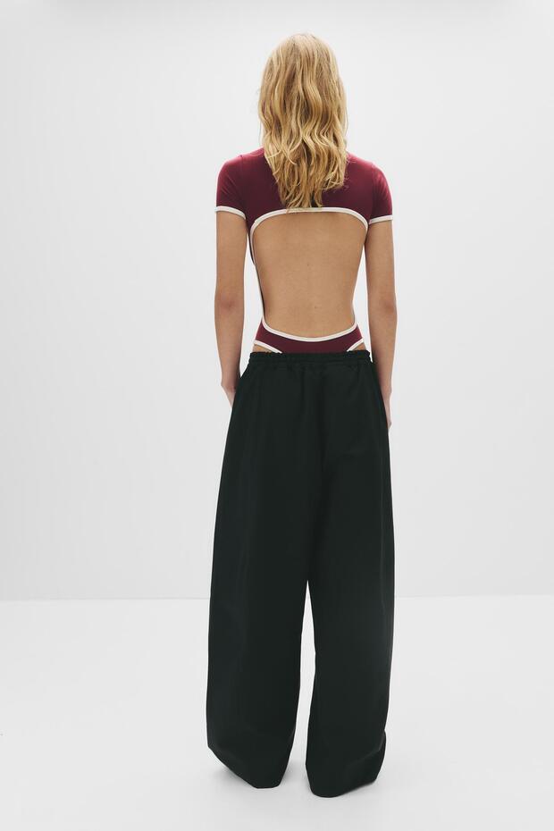 Sırtı pencere detaylı body - 6