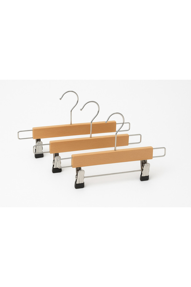 6 Wooden Body Pant Skirt Hangers with Latches