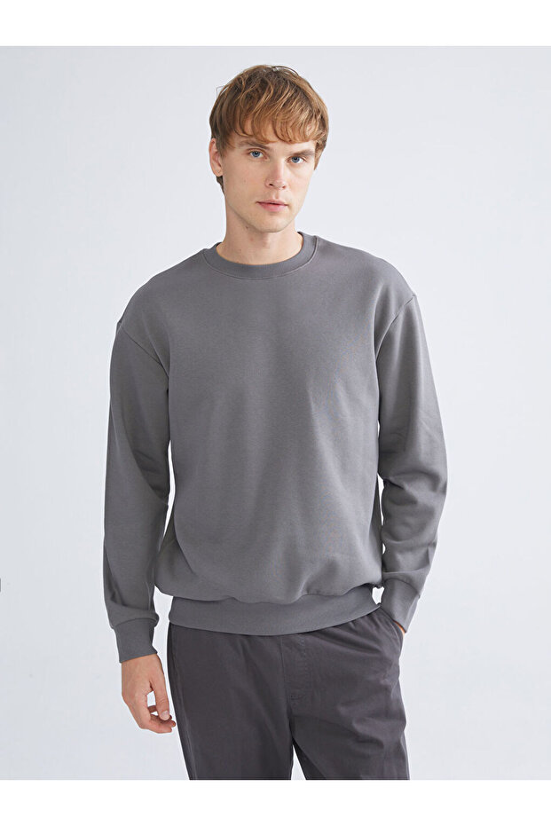 Esvab • Modern & Distinctive Zero Roba Collar Men's Sweatshirt