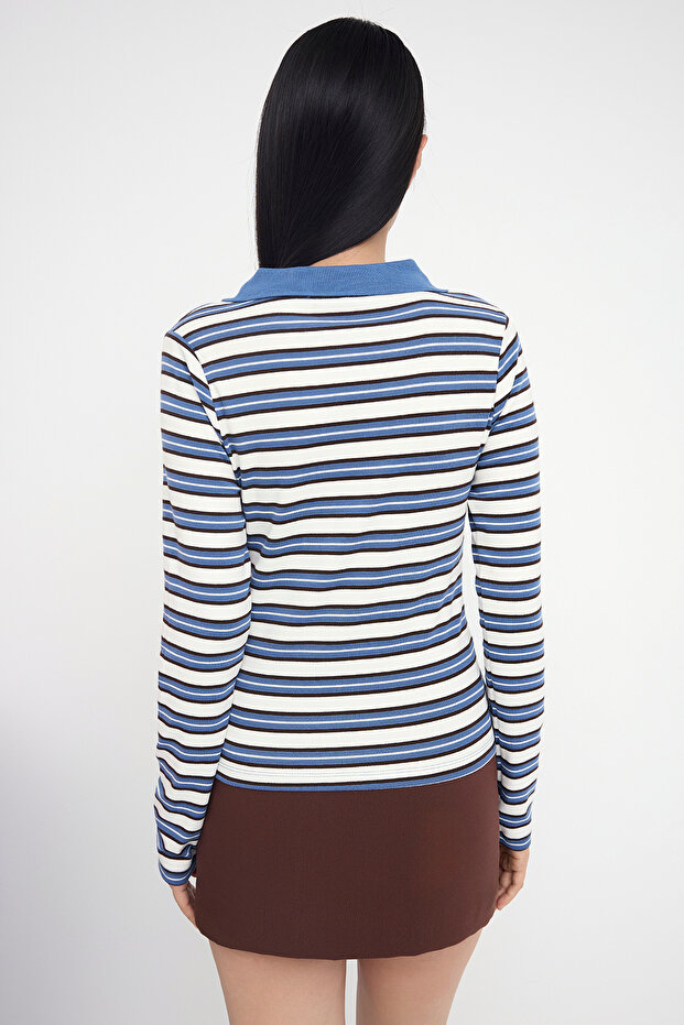 Teen Mavi Çizgili Polo Yaka Fitted/Vücuda Oturan Örme Bluz TWOAW26BZ00034 - 4