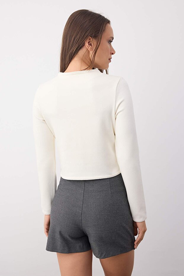 Wardrobe Essentials –Ekru Düğme ve Cep Detaylı Örme Ceket | TWOAW26CE00000 - 4