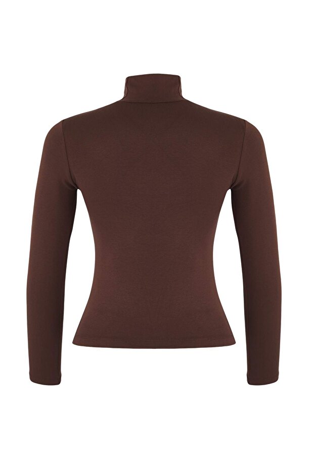 Kahverengi Yumuşak Kumaşlı Balıkçı Yaka Fitted/Vücuda Oturan Esnek Örme Bluz TWOAW24BZ00119 - 6