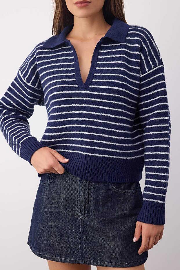Wardrobe Essentials Lacivert*001 Yumuşak Dokulu Çizgili Geniş Kalıp Basic Triko Kazak TWOAW26KZ00087 - 3