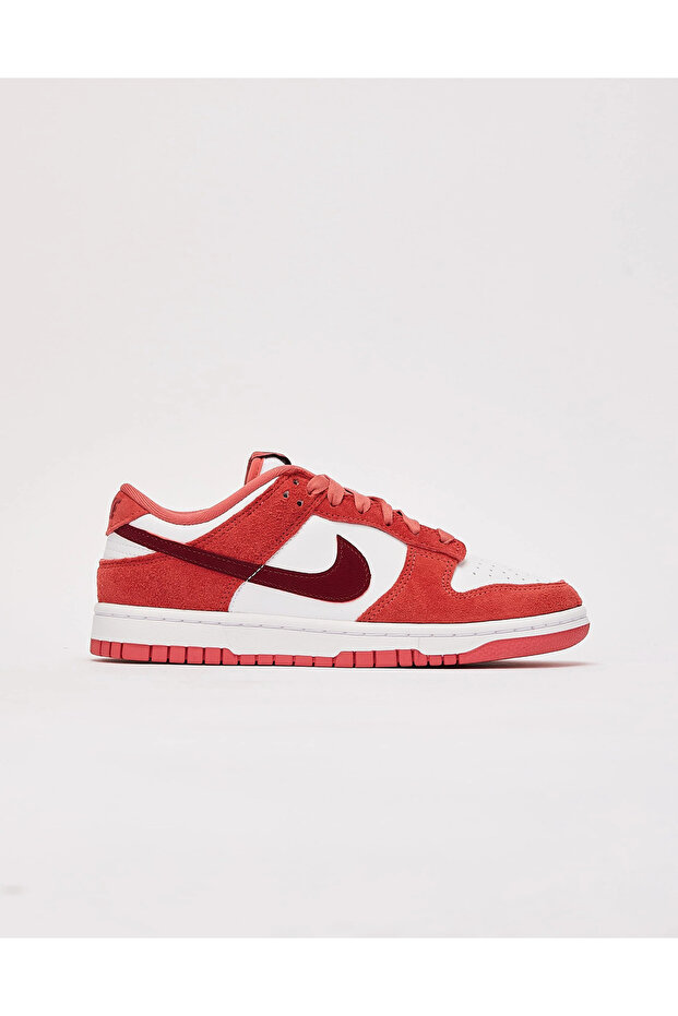 Dunk Low “Valentine’s Day” - 1