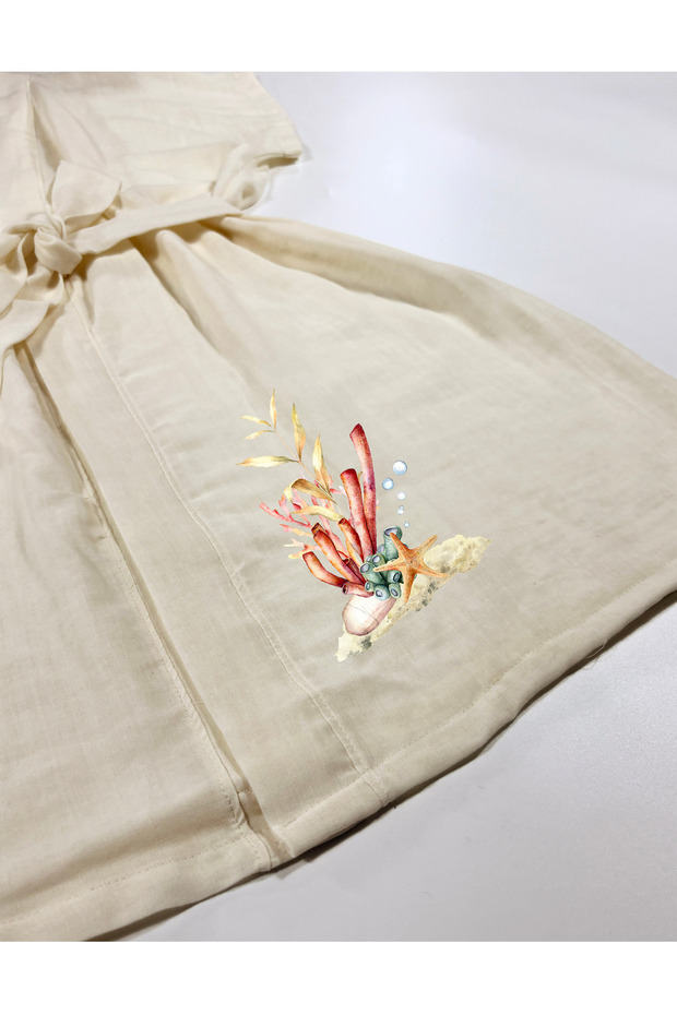Ecru Color Low Sleeve Muslin Kimono with Sea Plants Bouquet Design