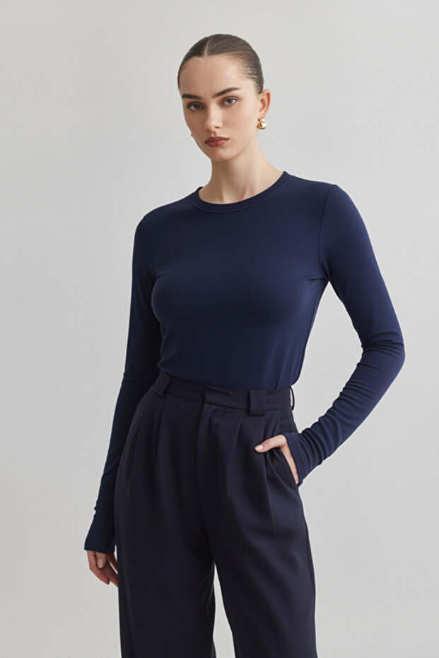 طاقم الرقبة الأساسية طويلة الأكمام الجسم - 1