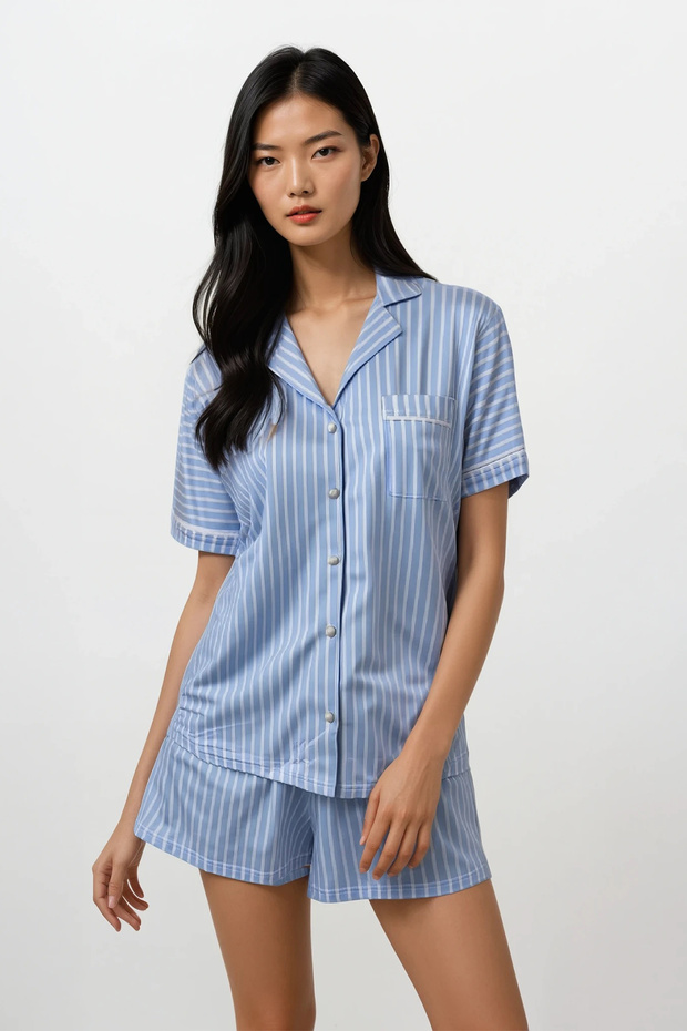 Kadın Mavi Çizgili Soft Doku Bebe Yaka Üst Şort Pijama Takım - 1