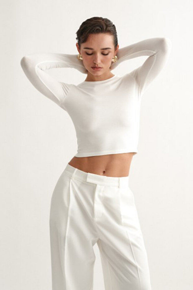 White – Crew Neck Basic Long Sleeve Bodysuit - 1