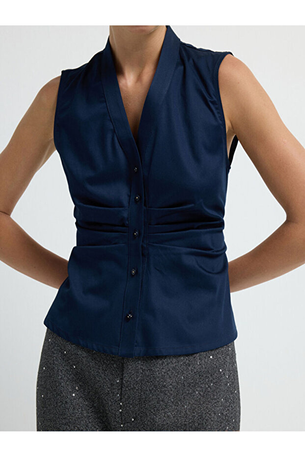 Büzgülü Düğmeli Bluz - 3