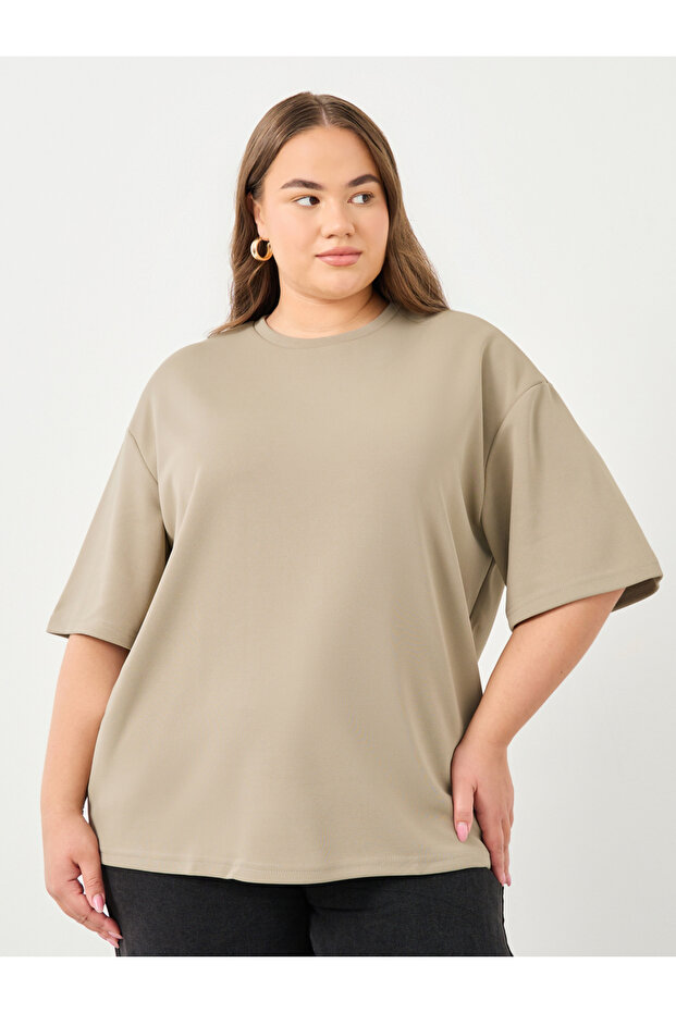 Plus Size Round Neck Oversized T-Shirt