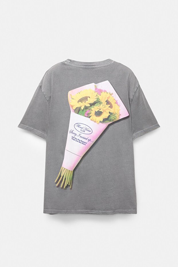 Çiçek buketi grafik baskılı t-shirt - 6