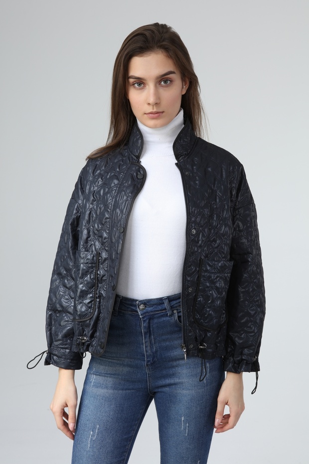معطف قصير مبطن للربيع