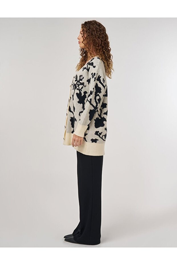 Payet İşlemeli Triko Hırka Krem - 4