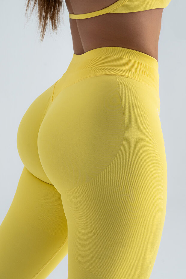 Sculpt-V Scrunch Seamless Tayt - 3
