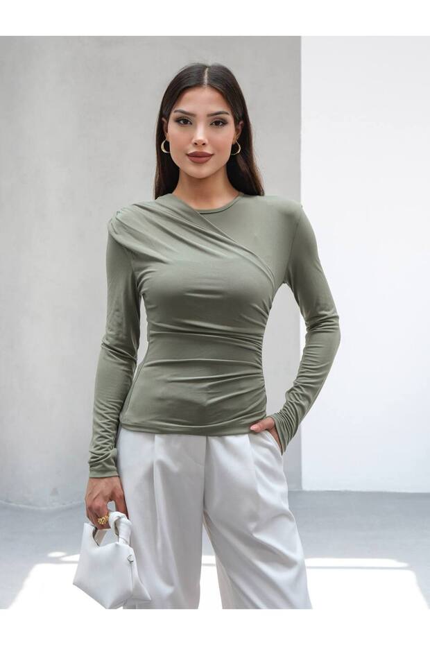 Shoulder Pleat Side Gathered Blouse