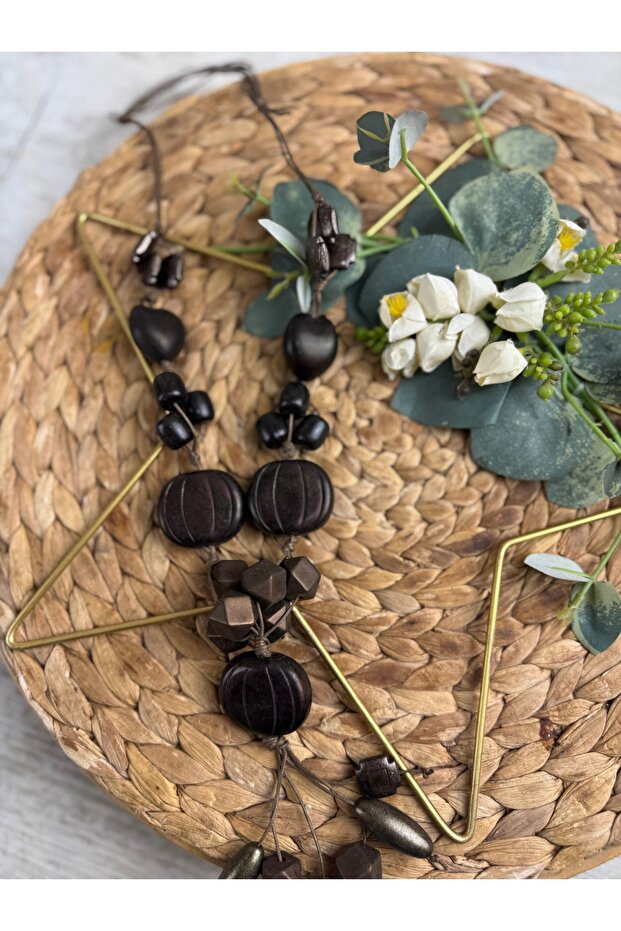 Ahşap işlemeli kolye - 1