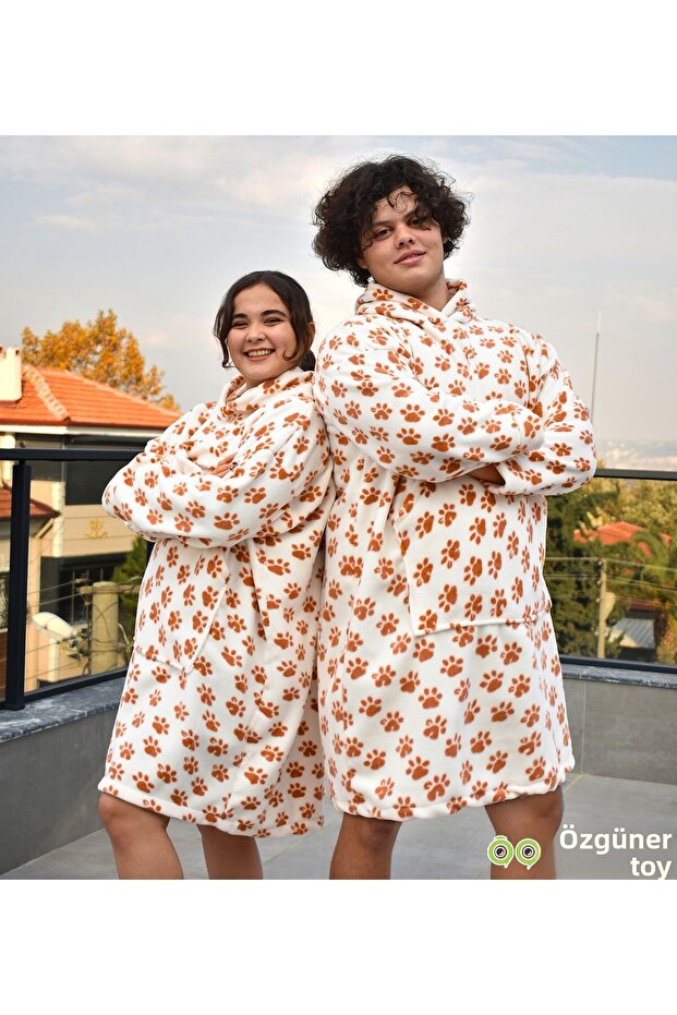 Pabtex "Say Goodbye to Cold Winter Days: Stay Warm with a Wearable Blanket!"