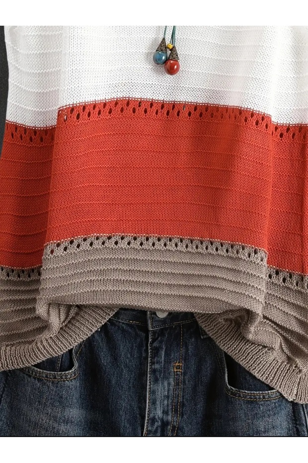 بلوزة مخططة برقبة على شكل حرف V - 5