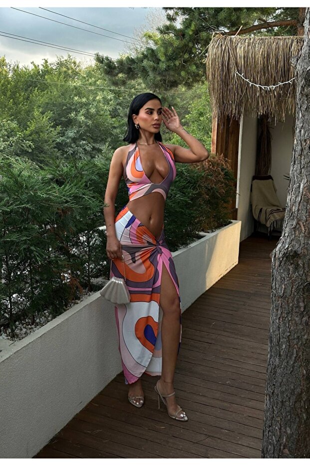 Σετ Deep άνοιγμα Halterneck Digital με τύπωμα Binary - 2