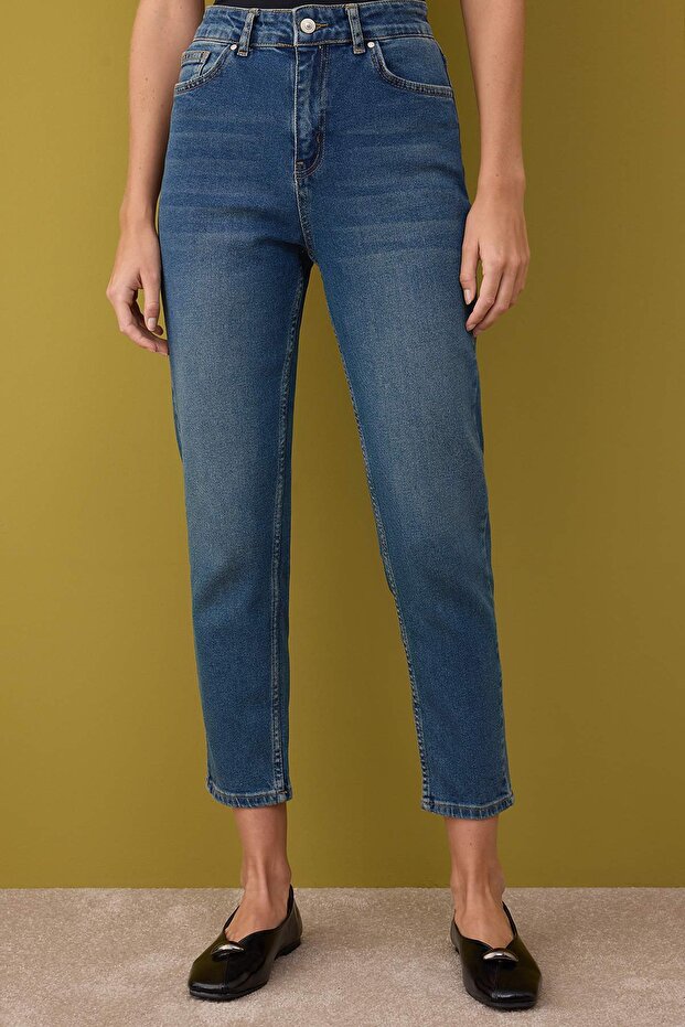 Mavi Yüksek Bel Esnek Comfort Yeni Mom Jeans TWOAW26JE00056 - 3