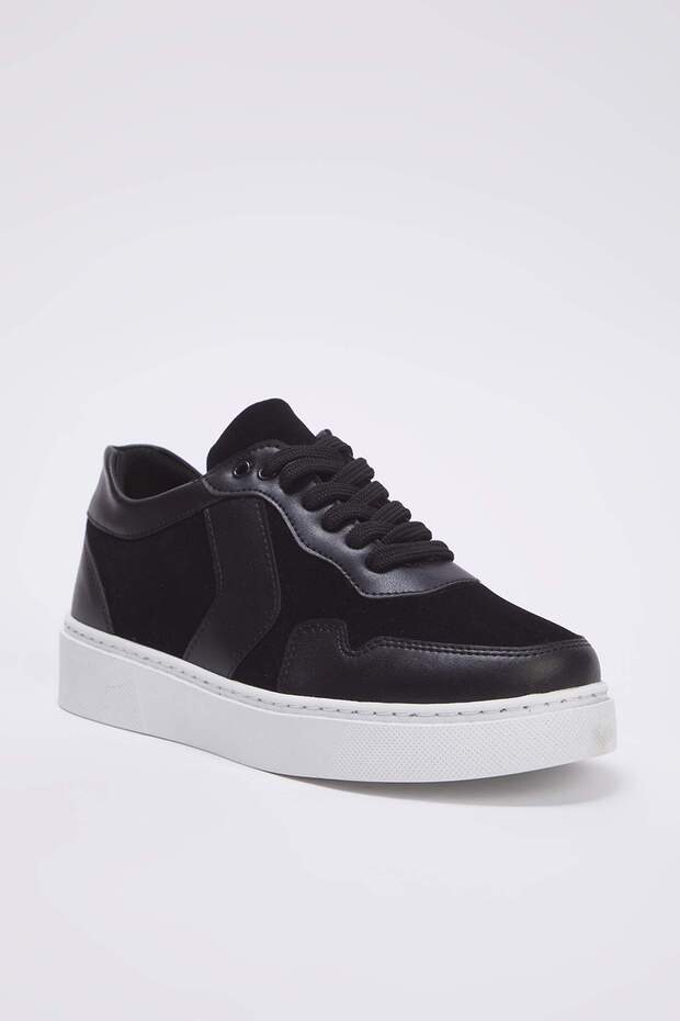 Siyah Süet Deri Bağcıklı Erkek Sneaker
TAKAW26SN00022 - 3