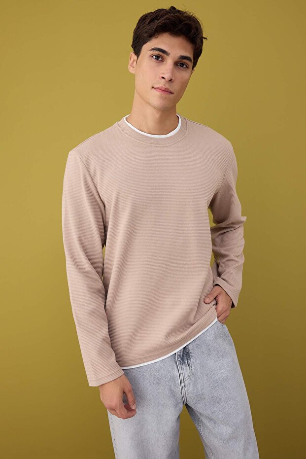 Bej Regular/Normal Kesim Dokulu Basic Sweatshirt TMNAW22SW0658 - 2