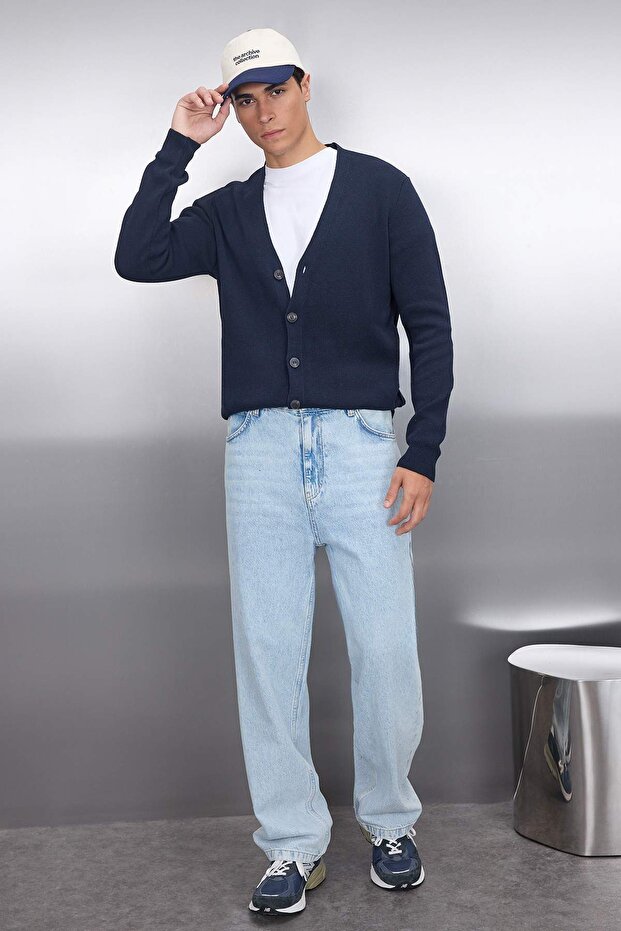 Lacivert Erkek Slim Fit Pamuklu V Yaka Düğmeli Hırka TMNAW21HI0274 - 1
