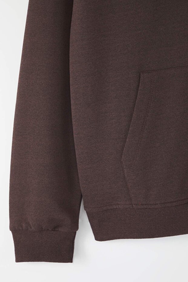 Koyu Kahverengi Oversize/Geniş Kesim Kapüşonlu İçi Polar/Sıcak Tutan Sweatshirt TMNAW23SW00195 - 7