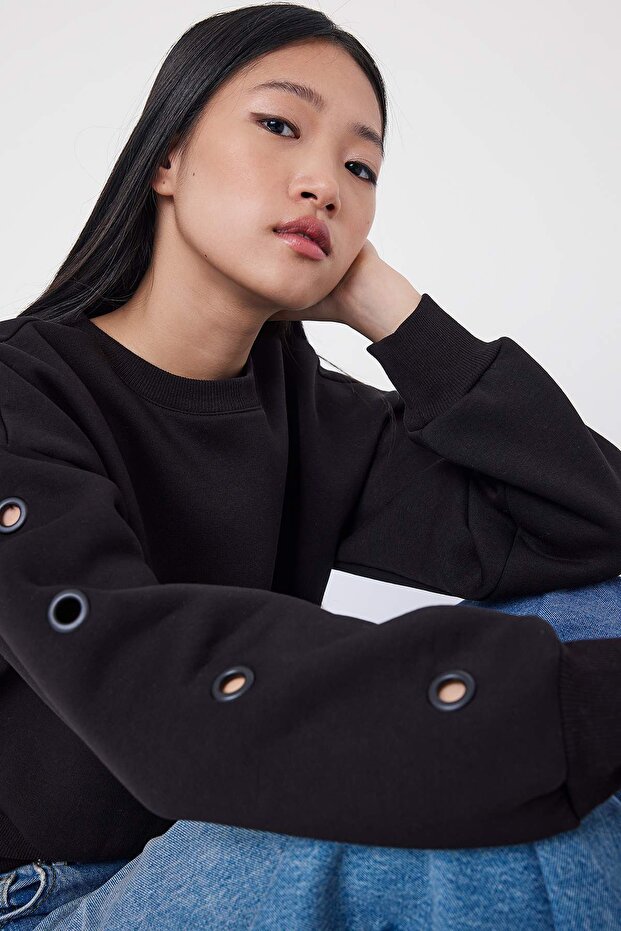 Teen Siyah Kuş Gözü Detaylı Regular/Normal Kalıp Örme Sweatshirt TWOAW26SW00144 - 1