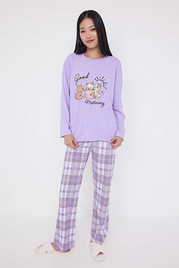 Teen Lila Ekoseli Kedi ve Slogan Baskılı Örme Pijama Takımı THMAW26PT00047 - 2