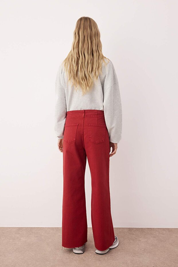 Kırmızı Yüksek Bel Nervür Detaylı Paça Kesikli Comfort/Esnek Wide Leg Jeans TWOSS25JE00310 - 4