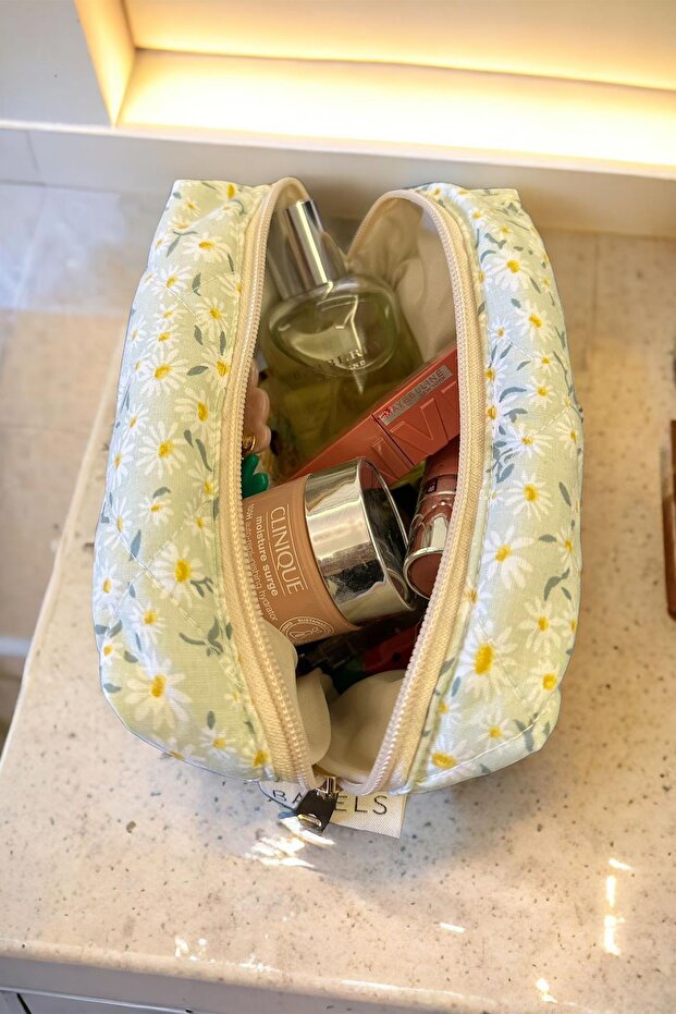 Daisy Patterned Makeup Bag - 1
