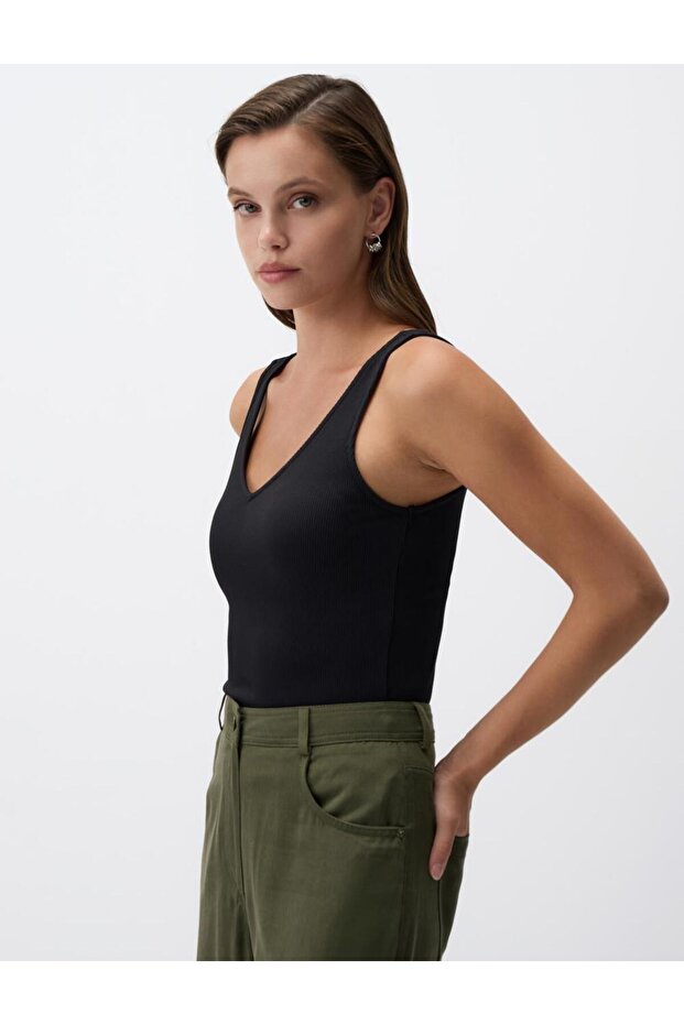 Siyah V Yaka Kolsuz Basic Örme Atlet - 3
