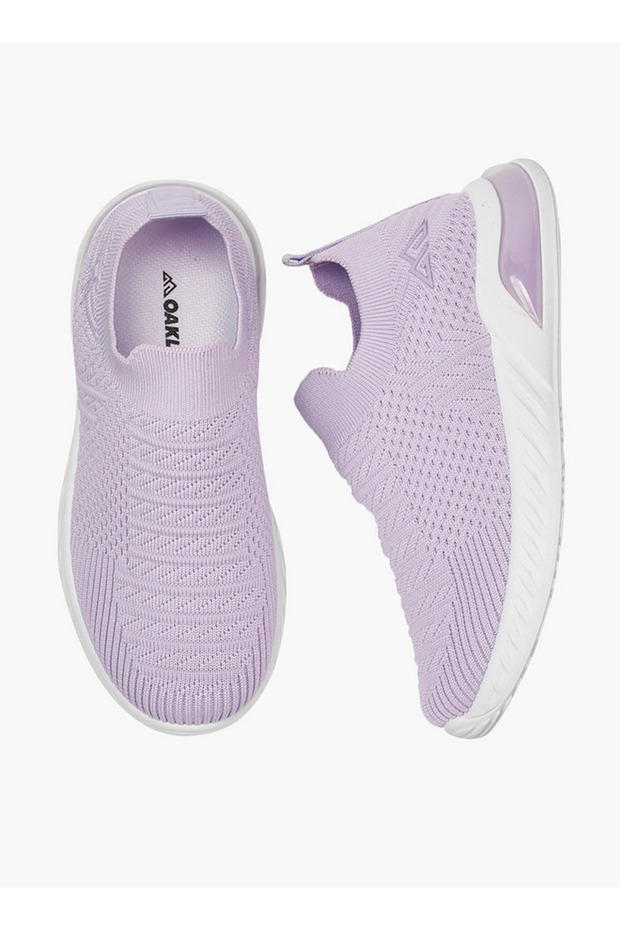 Textured Slip-On Sports Shoes with Pull Tab