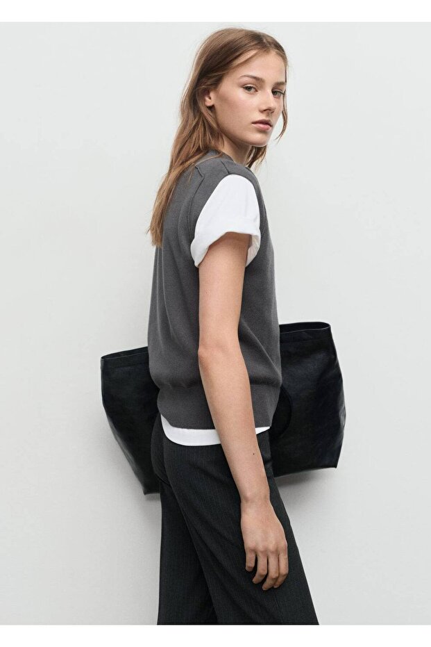 Dikiş detaylı triko yelek - 5