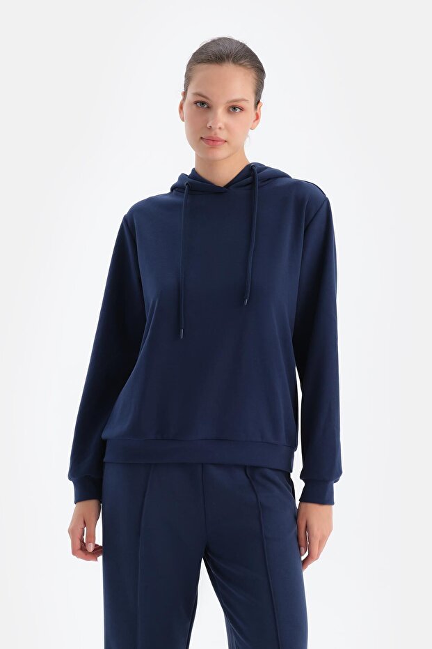 Lacivert Uzun Kollu Kapüşonlu Basıc Modal Sweatshırt - 1