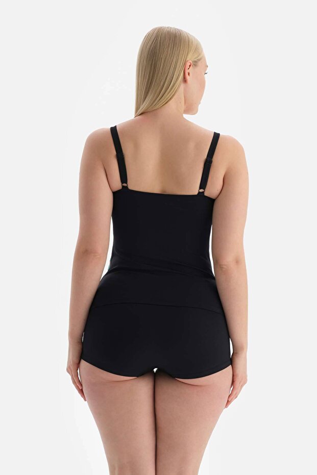 Siyah Toparlayıcı Kısa Şort - 2