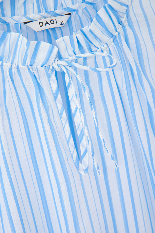 قميص منقوش بخط أبيض - 8